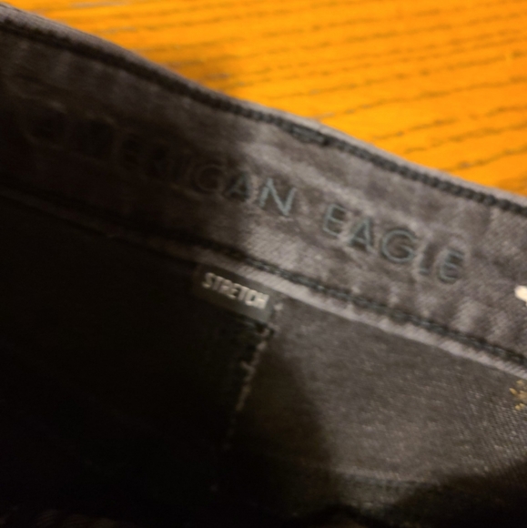 AE mom jeans size 00 - Picture 3 of 5